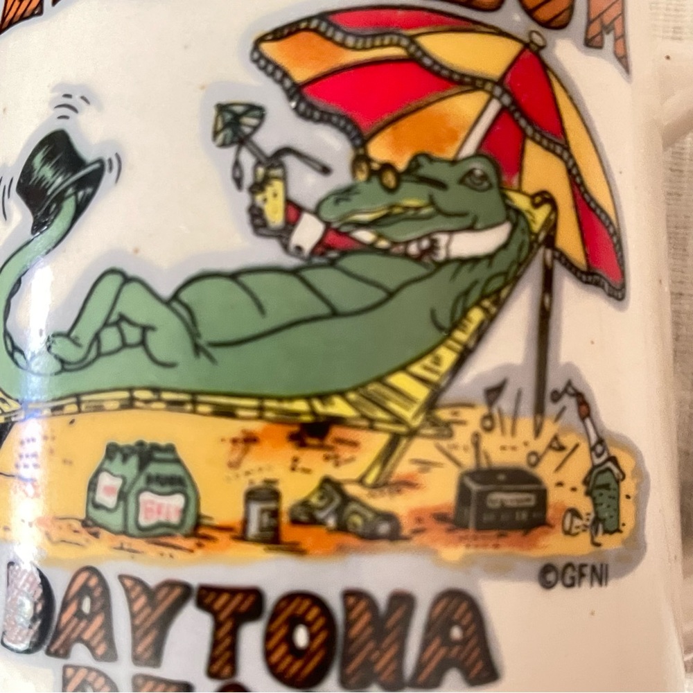 Vintage excellent condition, Daytona Beach Beach Bum, large mug - Picture 7 of 8